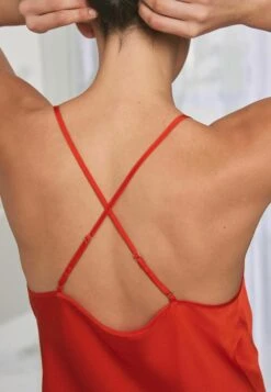 Next Cowl Neck Slip - Nachtjapon - Red -Next 0e2c2bdc96da4a5d98914acaf98eb718