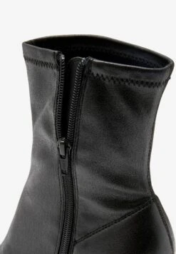 Next Sock - Korte Laarzen - Black 11 Next Sock - Korte Laarzen - Black -Next 117f087457df4d6daccc4489793e2e39