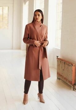 Next Belted Funnel Neck Standard - Mantel - Terracotta Pink