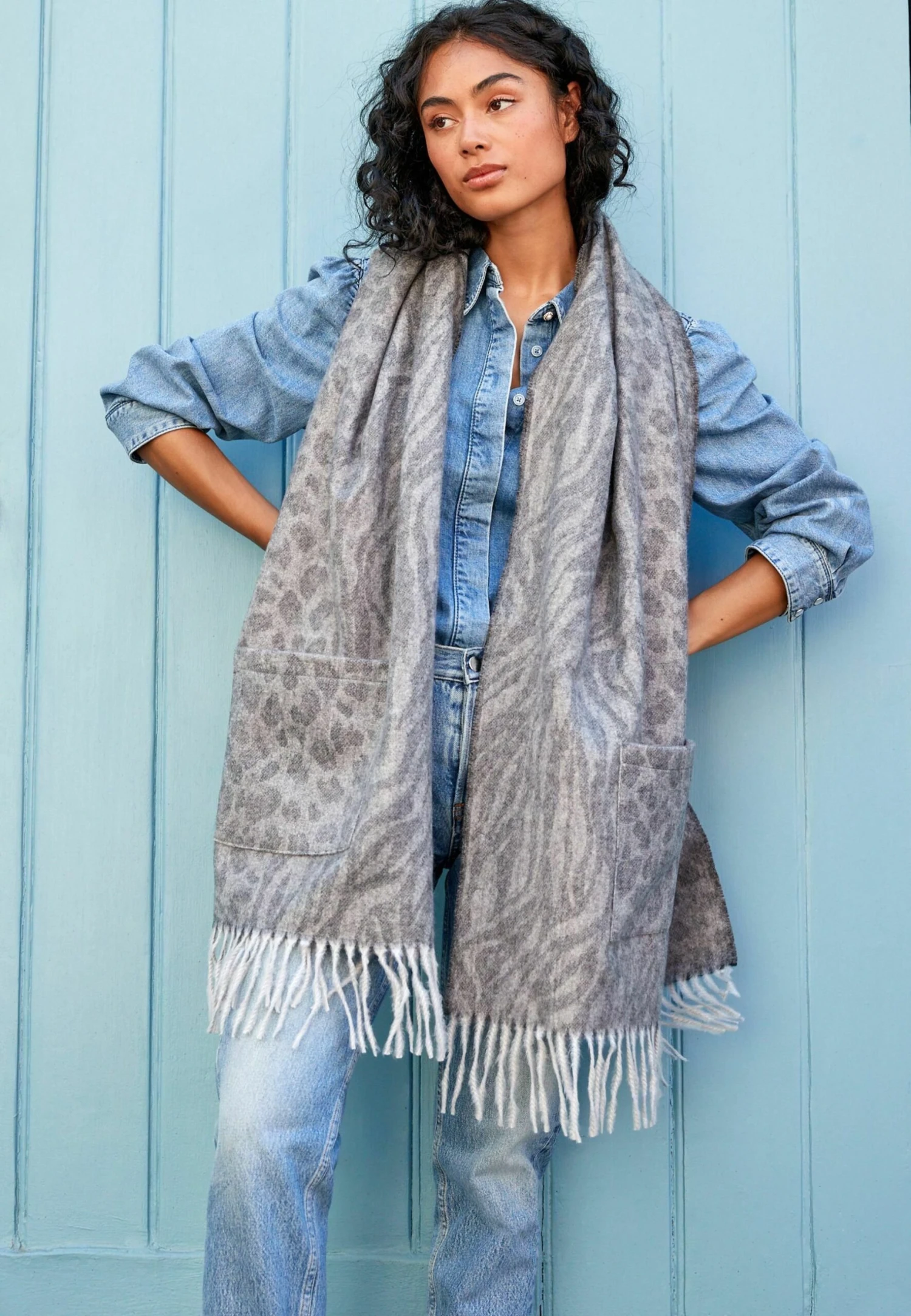 Next Animal Pattern Midweight- Sjaal - Grey 4 Next Animal Pattern Midweight- Sjaal - Grey - Afbeelding 2