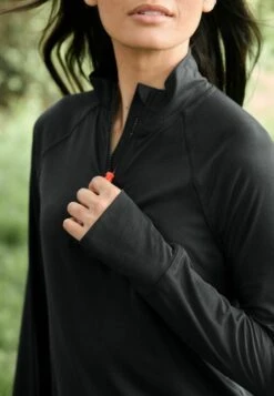 Next Active Sports Long Sleeve Zip Neck Petite - Sweater - Black -Next 395150aa384940b3ac1e8c157be253cb