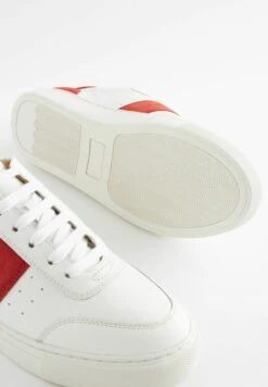 Next Chunky - Sneakers Laag - White/Red 9 Next Chunky - Sneakers Laag - White/Red -Next 3cf95af068da44719c6fc9ab7f759a02