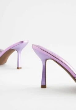 Next Forever Comfort Vinyl Jewel - Muiltjes Met Hak - Lilac Purple 9 Next Forever Comfort Vinyl Jewel - Muiltjes Met Hak - Lilac Purple -Next 484f2d40e94c43c39c5624d5842de248