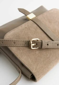 Next Tab Detail Standard - Schoudertas - Mink Brown 10 Next Tab Detail Standard - Schoudertas - Mink Brown -Next 5966543814604b65a5a6f718abb71ec0