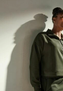 Next Active Yoga Slinky Standard - Sweater - Green -Next 60bc83bf8cdf45a4941ffafe72062178