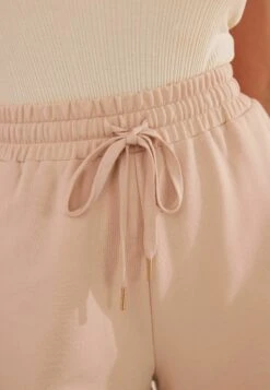 Next Jogger Standard - Shorts - Oatmeal Cream