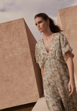 Next Batwing Wideleg Standard - Jumpsuit - Brown Gold Sparkle 10 Next Batwing Wideleg Standard - Jumpsuit - Brown Gold Sparkle -Next 7eaf36c5b2e242559d603866ab7132ef