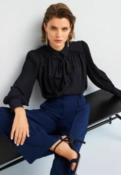 Next Pleat Sleeve Tie Neck Standard - Overhemdblouse - Blue -Next 8100144df46947cca129be0cd5da4689