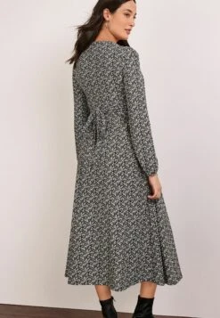 Next Jurk - Black White 10 Next Jurk - Black White -Next 86e4011e6f134a45be2bdfe3b70fb2fa