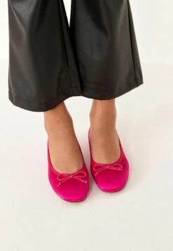 Next Forever Comfort Regular/Wide Fit. - Ballerina'S - Bright Pink