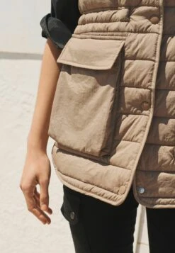 Next Quilted Petite Petite - Bodywarmer - Neutral -Next 8f9d2d800d684779888926cff038870e