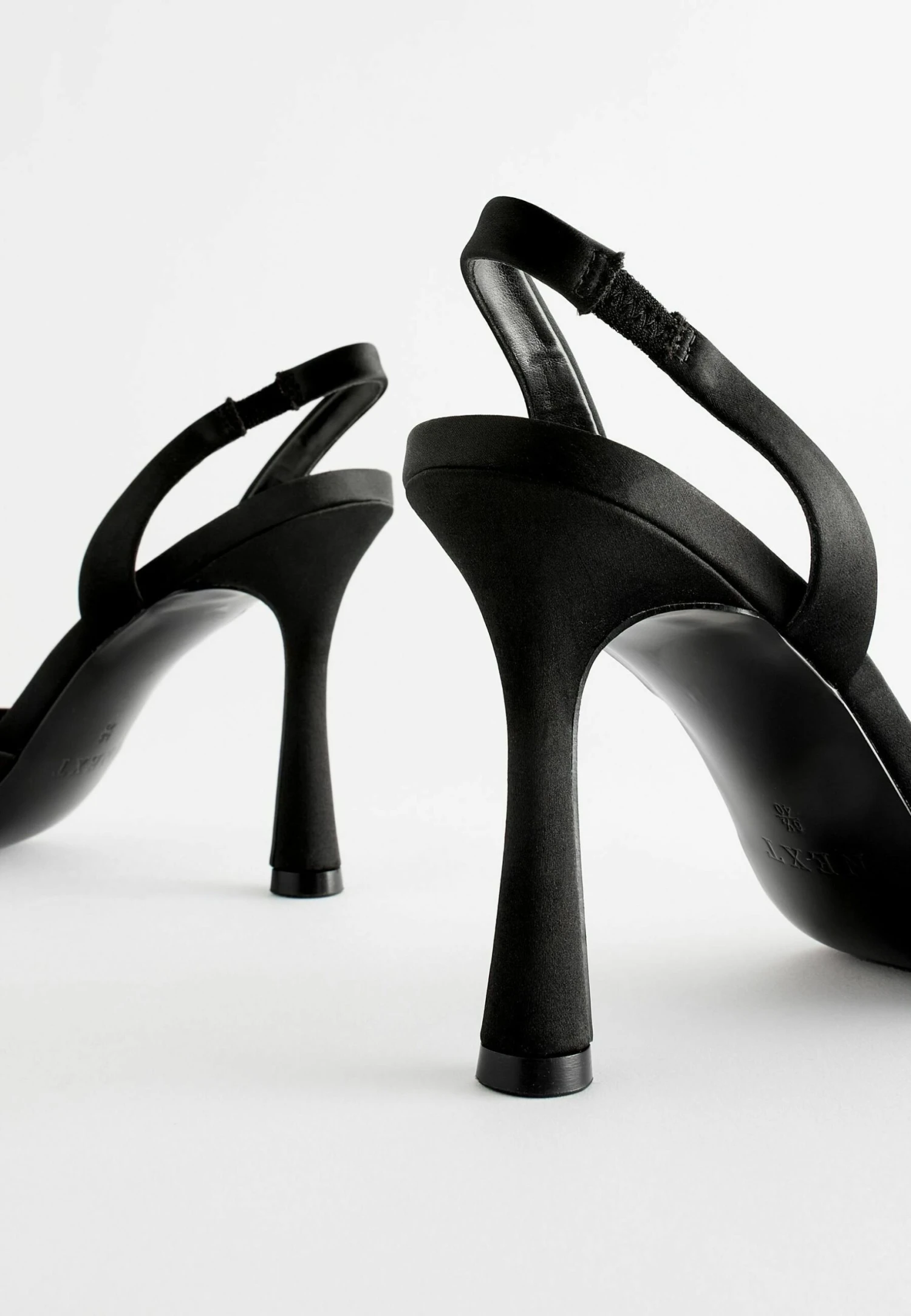 Next Forever Comfort Slingback Bow - Hoge Hakken - Black 6 Next Forever Comfort Slingback Bow - Hoge Hakken - Black - Afbeelding 4