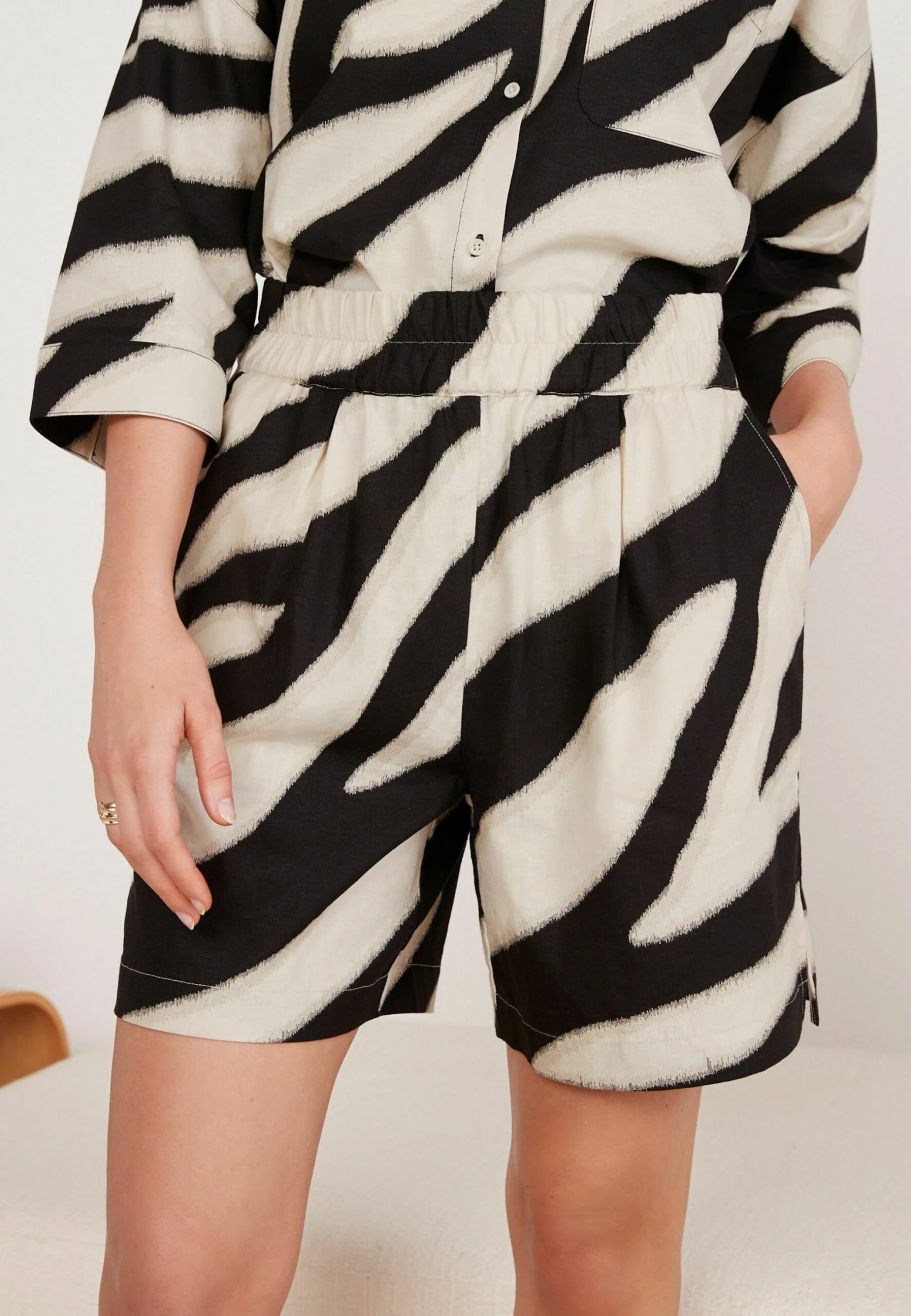 Next Standard - Shorts - Zebra 6 Next Standard - Shorts - Zebra - Afbeelding 4