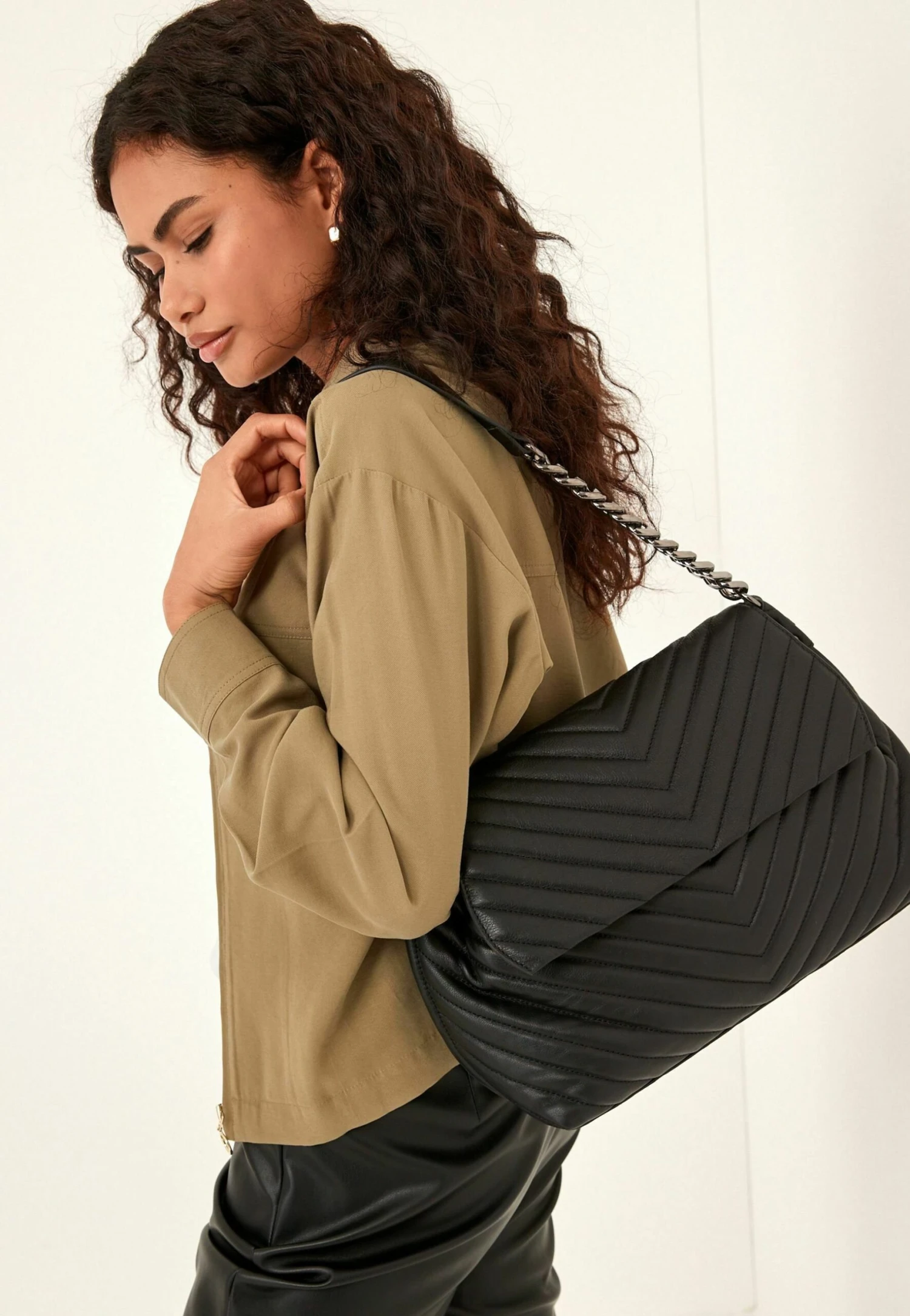 Next Quilted Chain Shoulder Standard - Handtas - Black 3 Next Quilted Chain Shoulder Standard - Handtas - Black