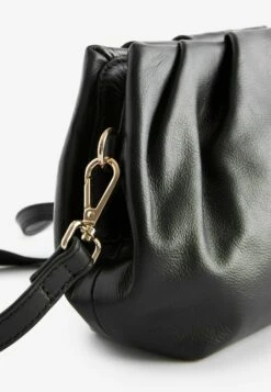 Next Pleated Frame Standard - Schoudertas - Black 16 Next Pleated Frame Standard - Schoudertas - Black -Next b9ec5a0d765a49caa850fa8c88509d0c