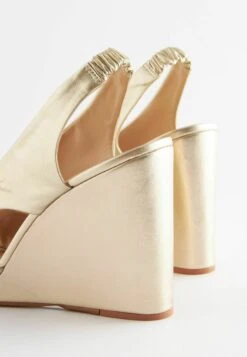 Next Signature Knot Standard - Sandalen Met Sleehak - Gold 9 Next Signature Knot Standard - Sandalen Met Sleehak - Gold -Next bcffc9d11a004a0e81ed3e8ef575a63b