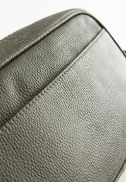 Next Camera - Schoudertas - Khaki Green 13 Next Camera - Schoudertas - Khaki Green -Next c5bf8109088c4ef3ae2383d63deb5d75