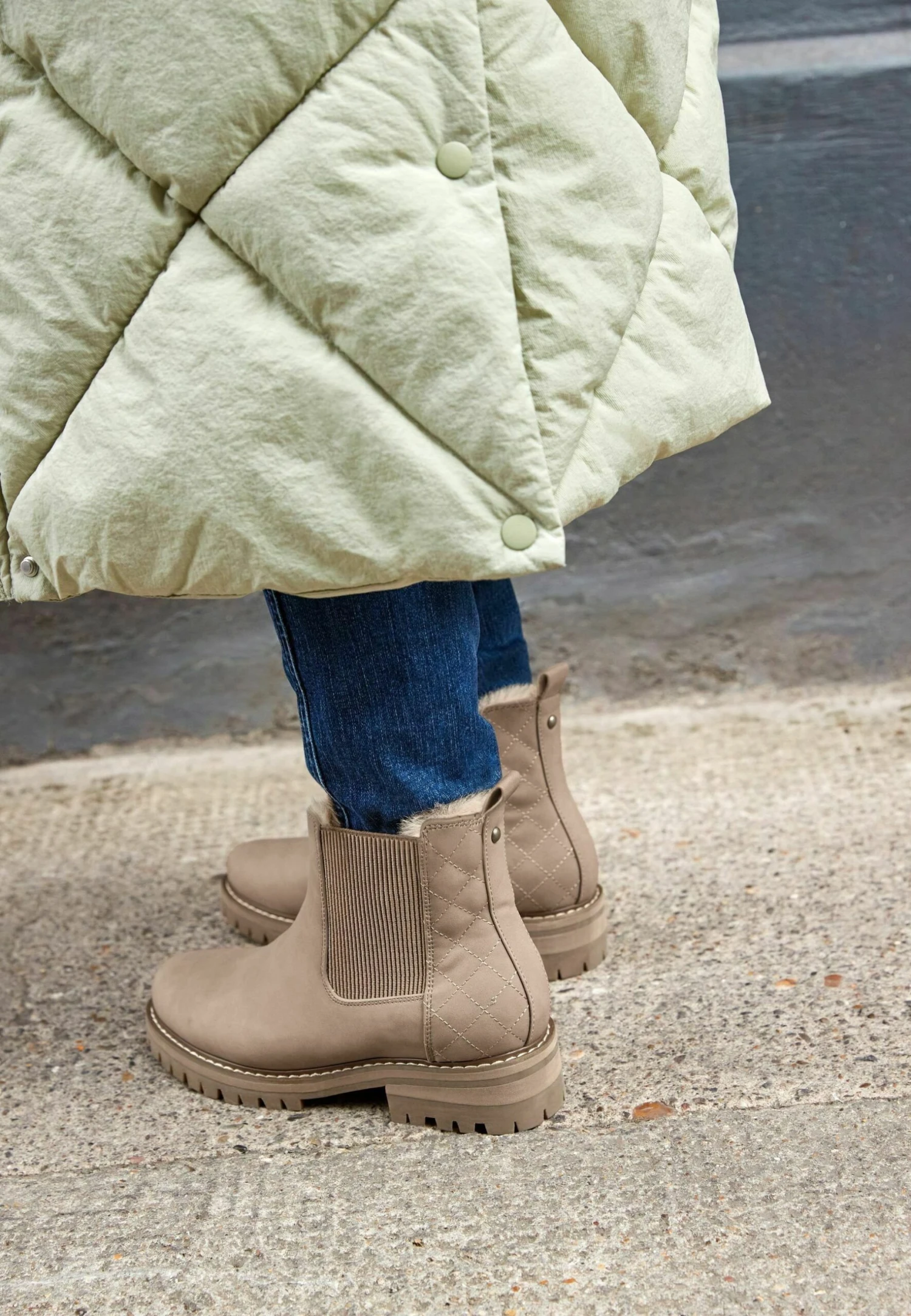 Next Snowboots- Blush Pink 4 Next Snowboots- Blush Pink - Afbeelding 2