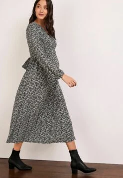 Next Jurk - Black White 11 Next Jurk - Black White -Next cfeb66221d9c44998e5eb6c03c9abfb2