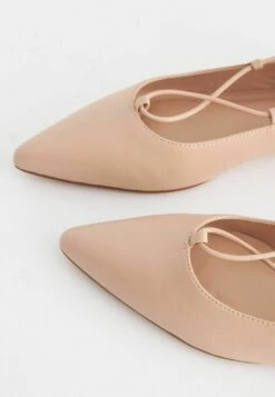 Next Forever Comfort Point Toe Tie Standard - Ballerina´S Met Bandjes - Camel Natural 15 Next Forever Comfort Point Toe Tie Standard - Ballerina´S Met Bandjes - Camel Natural -Next e09d9d9c705f476787db2fd7f6262c59